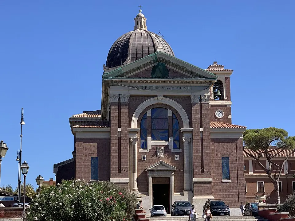 Santa Maria Regina Pacis a Ostia Lido