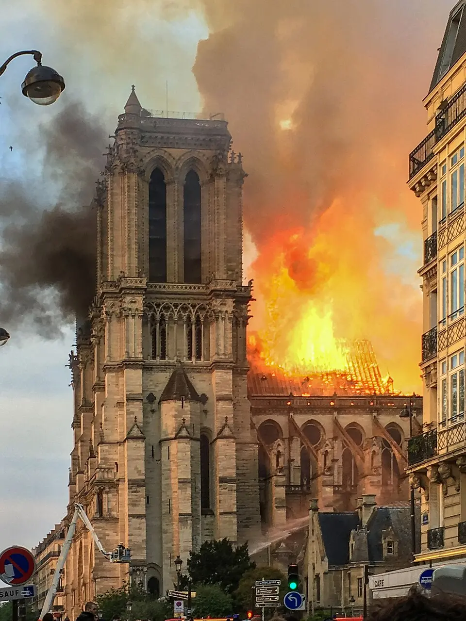 incendi de la catedral de Notre-Dame de París