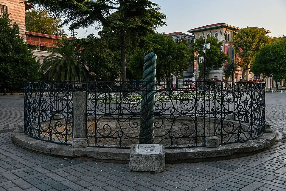 Colonna serpentina