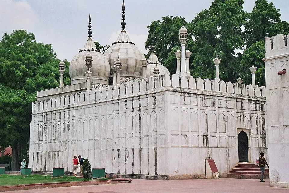 Moti Masjid, Delhi